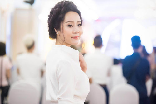 Nữ hoàng sắc đẹp 2014 duyên dáng làm giám khảo - 9