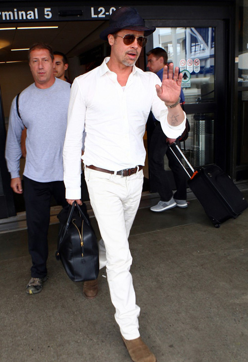 Showbiz 24/7: Tỷ phú sòng bài mua nhà 5 triệu bù đắp cho vợ cũ - 9