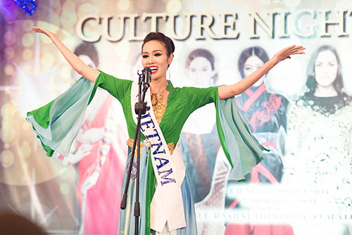 Người đẹp Việt đoạt giải HH Ảnh Mrs Asia International 2016 - 2