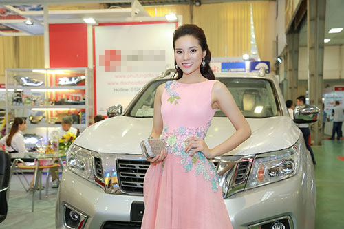 Kỳ Duyên lẻ bóng dự sự kiện, không có bạn trai tháp tùng - 2