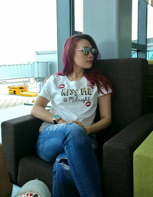 Mỹ Tâm xì tin ở tuổi 35, Lê Thúy sexy bên chồng điển trai - 1