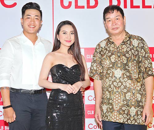 Cao Mỹ Kim liên tục hôn bạn trai quot;phi côngquot; trước mặt mẹ - 9