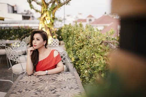 Minh Tuyết bất ngờ bỏ hàng loạt show ở Mỹ, về nước quot;đối đầuquot; Cẩm Ly - 6