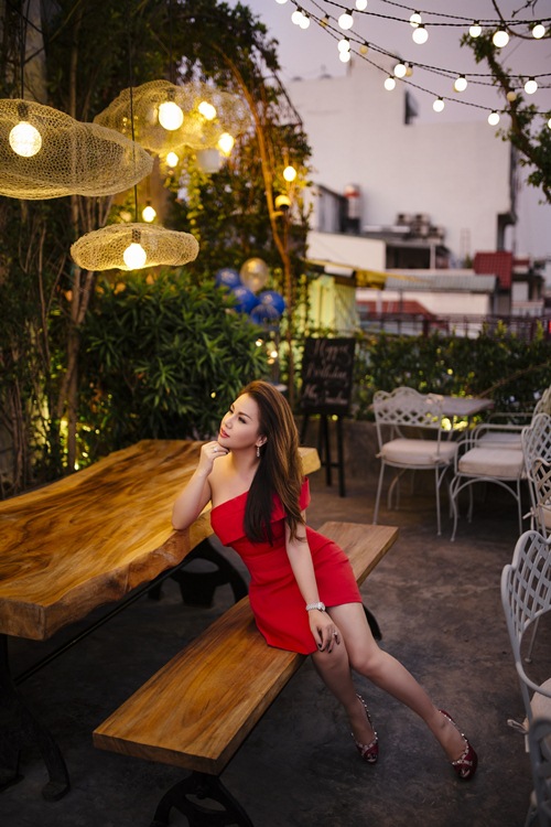 Minh Tuyết bất ngờ bỏ hàng loạt show ở Mỹ, về nước quot;đối đầuquot; Cẩm Ly - 8