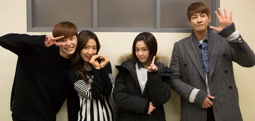 Phim của Park Shin Hye - Lee Jong Suk ra mắt khán giả Việt - 8