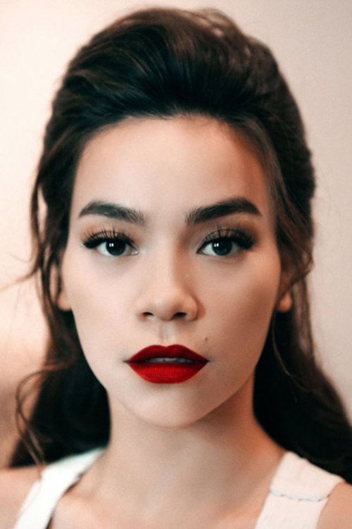 4 màu son quyến rũ quot;chết ngườiquot; của ba HLV The Face - 10
