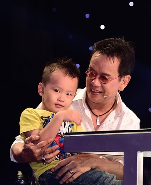 quot;Trái ngọtquot; đáng yêu của nhạc sĩ U70 Đức Huy với vợ kém 44 tuổi - 1