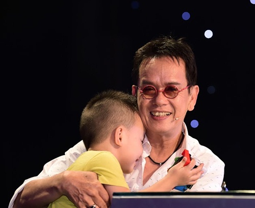 quot;Trái ngọtquot; đáng yêu của nhạc sĩ U70 Đức Huy với vợ kém 44 tuổi - 6