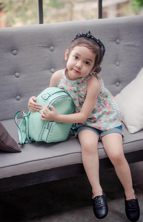 Tiết lộ bất ngờ về bé gái cover “Ngốc” của Hương Tràm gây xôn xao - 2