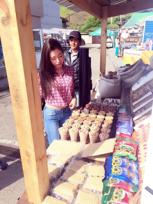 Mẹ đẹp - con xinh nhà Elly Trần liên tục quot;gây bãoquot; mạng - 5