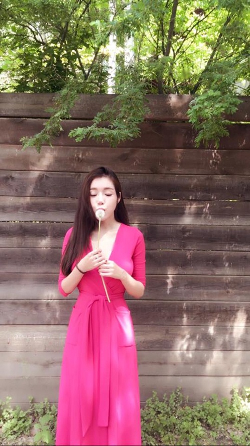 Mẹ đẹp - con xinh nhà Elly Trần liên tục quot;gây bãoquot; mạng - 2