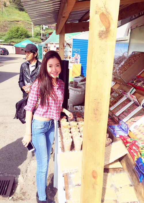 Mẹ đẹp - con xinh nhà Elly Trần liên tục quot;gây bãoquot; mạng - 6