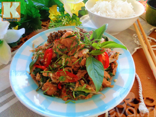 Cá ngừ đóng hộp xào sả đơn giản ngon cơm - 5