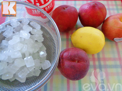 Cách làm trà đào thơm ngon, mát lạnh - 1