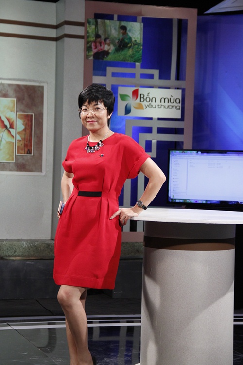 GS. Văn Như Cương, MC Hạnh Phúc khiến gia đình sốc khi phát hiện bị ung thư - 4