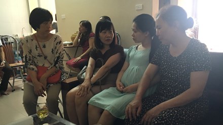 CASA 212: Dũng cảm như vợ lính thời bình? - 1