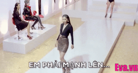 Sự thực về trình độ catwalk của Phạm Hương, Hà Hồ, Lan Khuê - 7