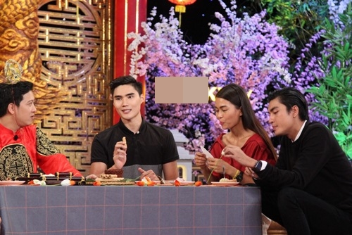 Hòa Minzy “điên tiết” vì bị Trường Giang bắt nhịn đói quá lâu - 17