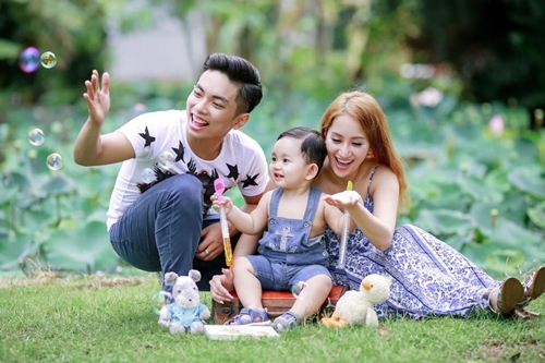 Bé Kubi hàn gắn mảnh vỡ cuộc đời Khánh Thi - Phan Hiển sau mọi biến cố - 10