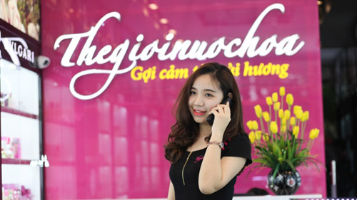 Quà tưng bừng mừng khai trương tại Thế Giới Nước Hoa - 4