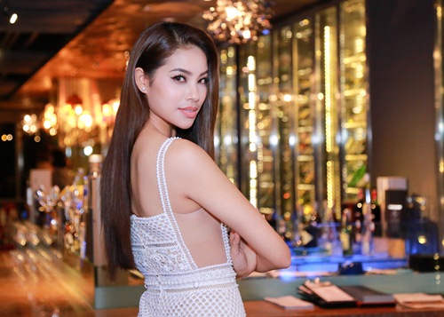 Phạm Hương: quot;Tôi và Lan Khuê vẫn thân thiết ngoài đờiquot; - 4