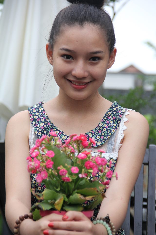 Hoa hậu Việt Nam 2016: Vợ Duy Nhân bị nhầm với quot;nàng thơ xứ Huếquot; - 10