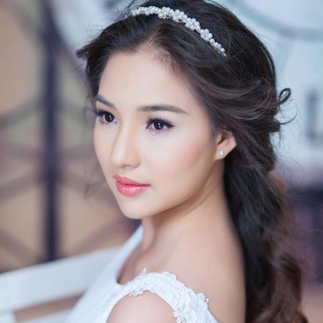 Hoa hậu Việt Nam 2016: Vợ Duy Nhân bị nhầm với quot;nàng thơ xứ Huếquot; - 9