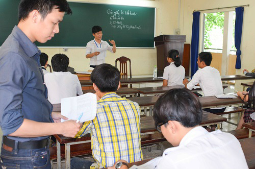 Phổ biến quy chế thi THPT lại 2-3 lần vì thí sinh đến muộn - 14