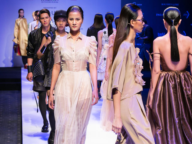 Vietnam International Fashion Week đã trở lại và lợi hại hơn xưa