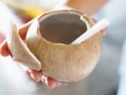 Sức khỏe - Trời nắng nếu uống nước dừa nhất định phải biết 5 điều sau đây