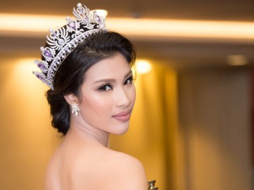 Danh hiệu không được công nhận, Nguyễn Thị Thành vẫn làm tiệc tri ân hoành tráng