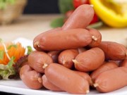 Sức khỏe - Những tiết lộ đáng sợ về tác hại của xúc xích với sức khỏe