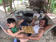 Yêu con - Bố đơn thân Giang "còi" trải lòng về những phút nóng giận đánh con rồi rưng rưng khóc