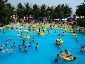 Sau 1 tuần đi tập bơi, bé gái 8 tuổi bị viêm toàn bộ âm đạo