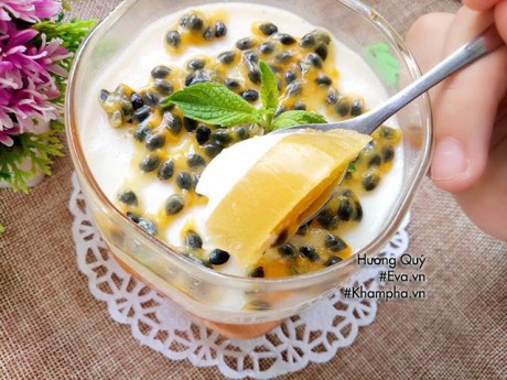 Panna cotta chanh dây chuẩn vị, ăn đã miệng mùa hè