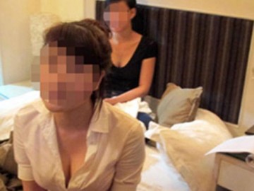 Bán dâm bị bắt tại trận, 3 cô gái nói dối đang “ân ái” với người yêu