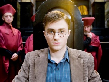 Kỷ niệm sinh nhật tuổi 20: Hãy xem "Harry Potter" đã mê hoặc cả thế giới ra sao?