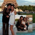Làng sao - Mẹ Tinna Tình khoe vẻ sexy bên con gái