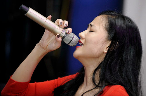 Phương Linh quot;xua tanquot; lạnh lùng - 12