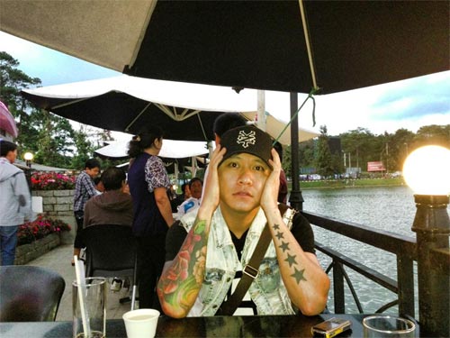 Angela Phương Trinh khoe lưng trần gợi cảm - 7