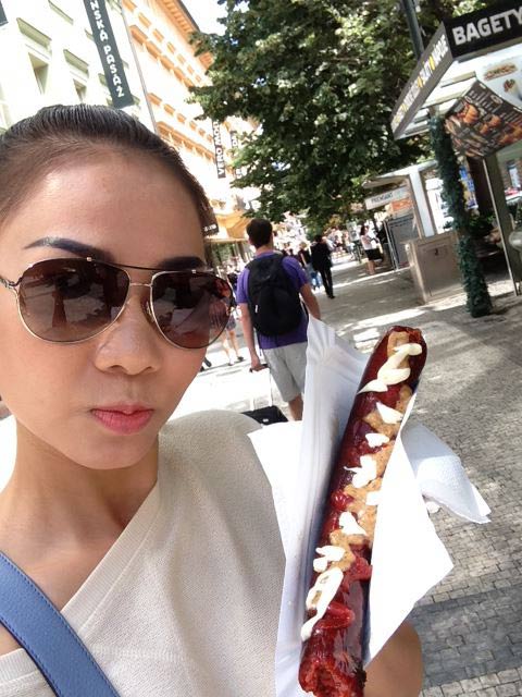 Thu Minh vi vu trời Tây cùng chồng - 4