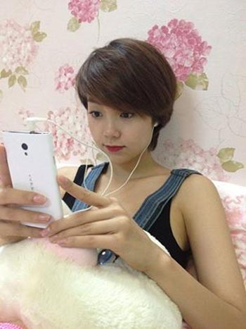 Trương Quỳnh Anh quot;xì tinquot; bên con trai - 10