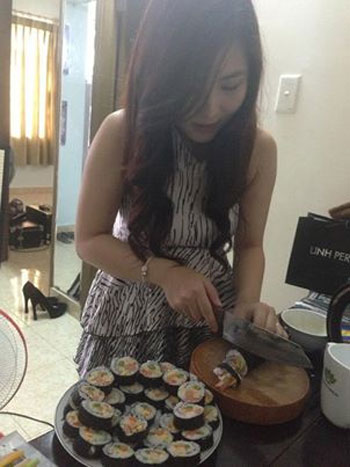 Trương Quỳnh Anh quot;xì tinquot; bên con trai - 12