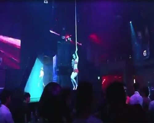 Phương Trinh không muốn nói về việc xõa trong bar - 2