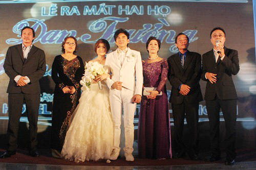 Thủy Tiên rạng rỡ bên chú rể Đan Trường - 9