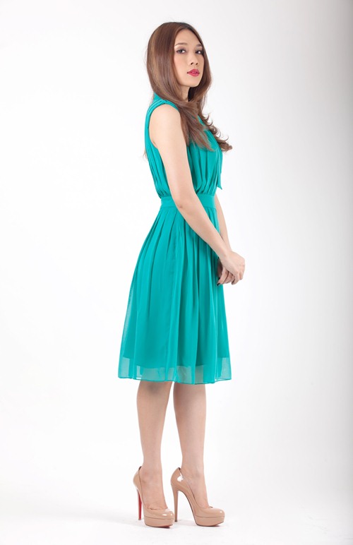 Mỹ Tâm khoe dáng chuẩn, chân thon - 14