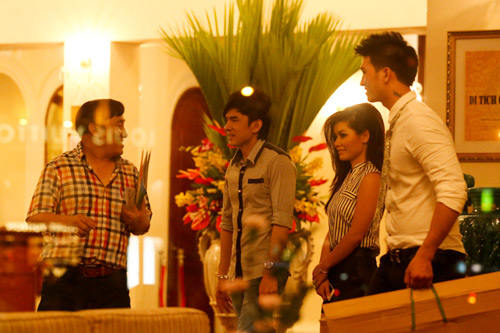 Vợ chồng Đan Trường mệt mỏi sau tiệc cưới - 3