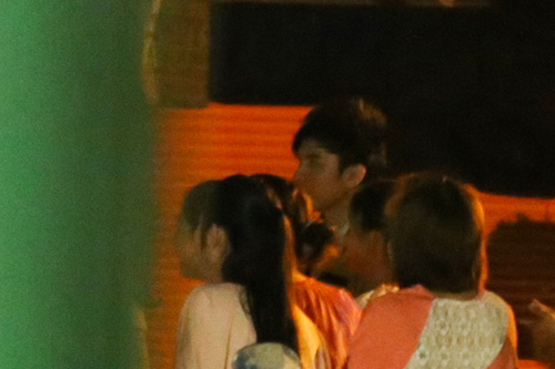 Vợ chồng Đan Trường mệt mỏi sau tiệc cưới - 18