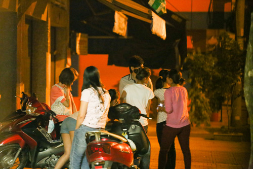 Vợ chồng Đan Trường mệt mỏi sau tiệc cưới - 12