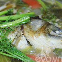 Canh cá nấu măng chua cho cả nhà - 15